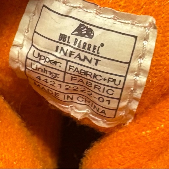 Children's Camouflage Boots with Orange Accents - Picture 5 of 5